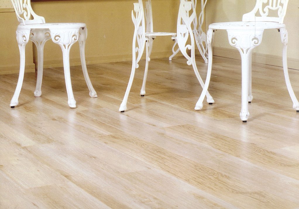 “甲醛門”再現(xiàn)是地板業(yè)困局還是存轉(zhuǎn)機？